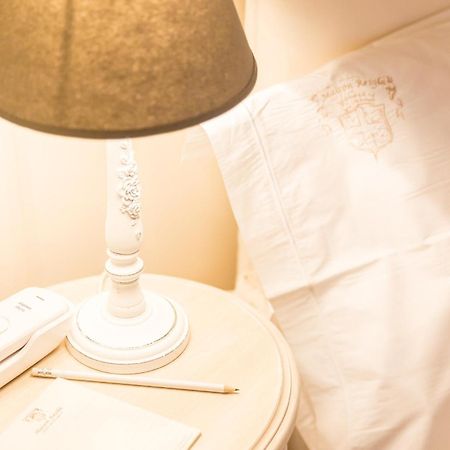 Maison Resola - Rooms & Breakfast Valeggio sul Mincio Ngoại thất bức ảnh