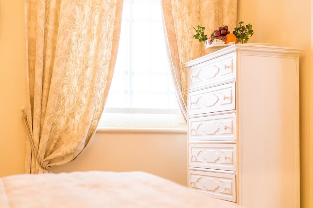 Maison Resola - Rooms & Breakfast Valeggio sul Mincio Phòng bức ảnh